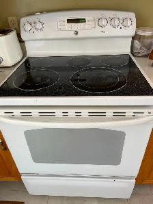 GE STOVE   FREE