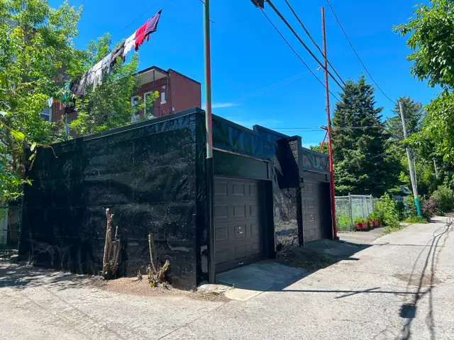 À louer – Garage à louer pour entreposage 550 pi²