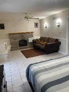 Fully furnished BACHELOR/STUDIO APARTMEN by to Downtown Brampton - Photo 3