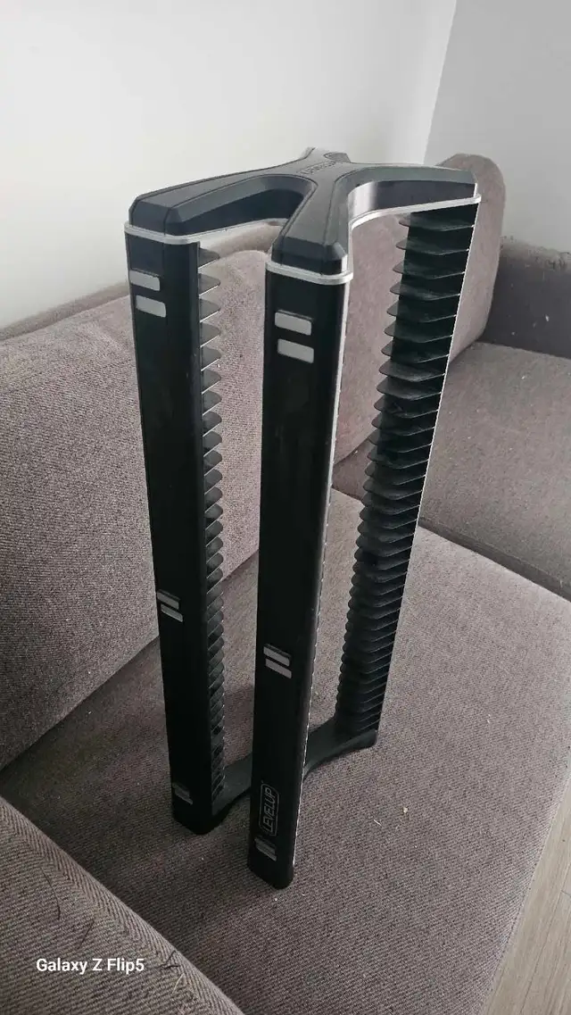Tour de rangement pour jeux vidéo