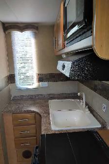 travel trailer - Photo 4