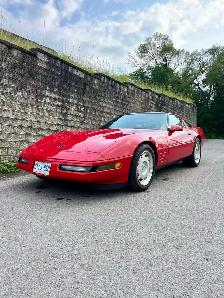 1991 Chevrolet Corvette - Photo 2