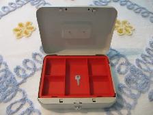Telford Savings & Loan Assoc Metal Cashbox With Key Circa 1970s - Photo 2