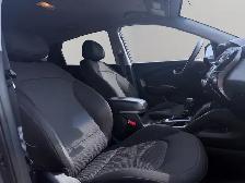 2014 Hyundai Tucson GL - Photo 12