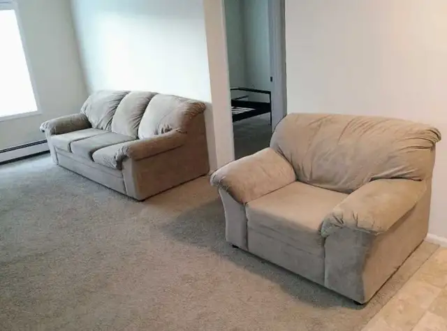 Matching Sofa & Chair