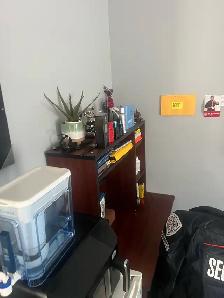 Roommate Pvt Room with Closet Upstairs $675 - Photo 8