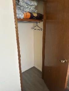 room for rent close to NAIT NW - Photo 2