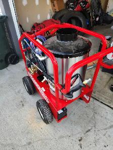 Easy Kleen Magnum 4000 Series Gold Hot Water Pressure Washer - Photo 2