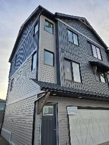 NOW HIRING: HOURLY Siding Installers - Photo 4