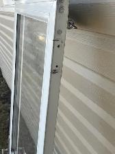 STORM door Installs installation, fix closing. Repair a Cracked