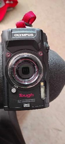 Olympus Tough TG-5 4K Waterproof 50m