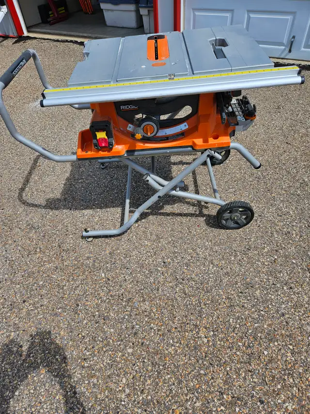 Ridgid Table Saw, portable, 10 inch, excellent condition, $ 300