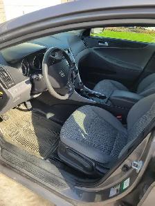 2012 Hyundai Sonata GL – 155,000 km (One Senior Owner) - Photo 4