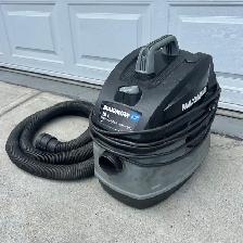 MAXIMUM 5.5 Peak HP Portable Wet/Dry Shop Vacuum, 19L