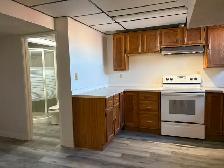 2 Bedroom Basement Suite – Separate Entrance – Available Now! - Photo 4