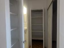 LARGE STUDIO FOR RENT, GREAT LOCATION - Photo 3