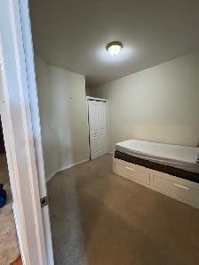 Condo for rent - 2bdrm, 1 bath - Fully furnished in Scarborough - Photo 4
