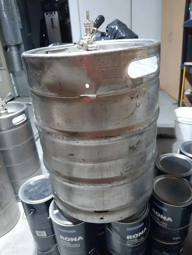 Sanke Beer Kegs with Couplers