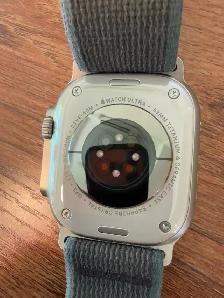 Apple Watch Ultra 49mm Titanium – Excellent Condition – GPS   Ce - Photo 3