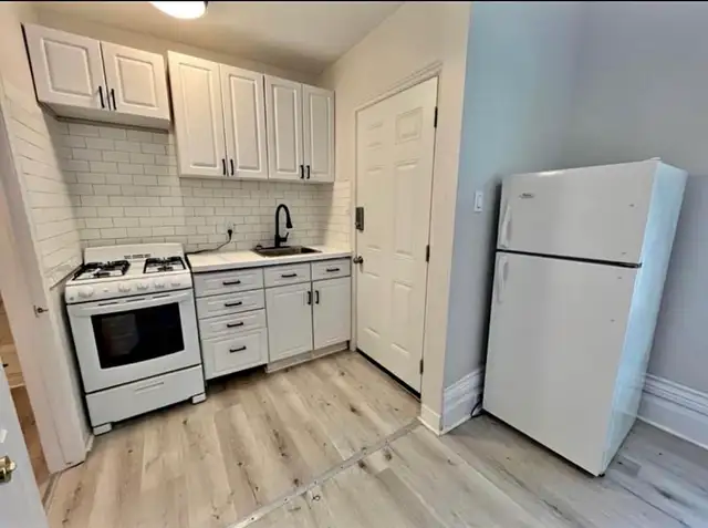 Bachelor Apartment Aug 1