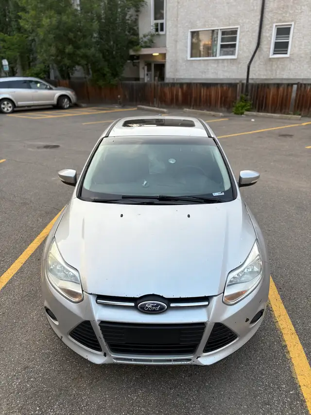 2014 ford focus se $6500 OBO