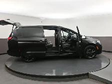 2025 Chrysler Pacifica Limited Leather, Sunroof, Captains Chairs - Photo 54