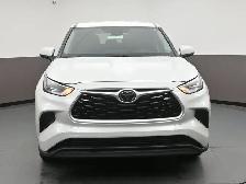 2023 Toyota Highlander LE AWD, HEATED SEATS, BACKUP CAMERA & MOR - Photo 2