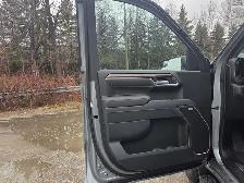 2026 Chevrolet Silverado 1500 RST- Trailering Pkg - Convenience - Photo 17