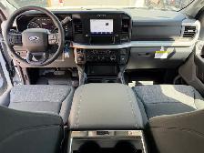 2026 Ford F-250 XLT | FX4 OFF ROAD PACKAGE - Photo 18