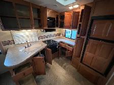 2010 CHAPARRAL 270RKS REAR KITCHEN, COUPLES UNIT - Photo 14