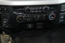 2025 Ford SUPER DUTY F-350 SRW XLT - Photo 19