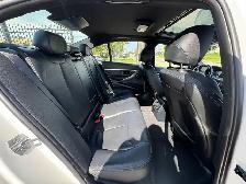2018 BMW 3-Series 330e IPerformance - Photo 22