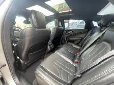 2015 Chrysler 200 S - Photo 12
