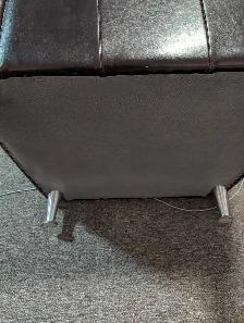 Leather couch and chairs - Photo 4
