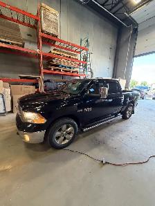 2013 Dodge Ram Bighorn - Photo 2