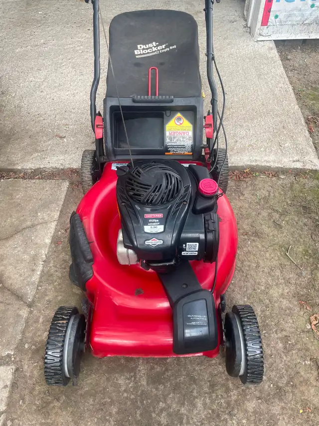 Craftsman Self propelled lawnmower
