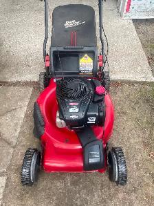 Craftsman Self propelled lawnmower