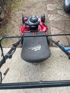 Craftsman Self propelled lawnmower - Photo 2