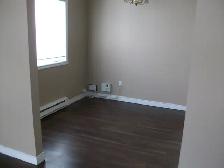 4 bedroom house - heat and light included - Photo 4