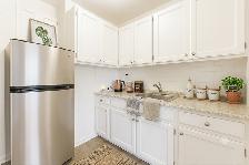 1 BEDROOM APARTMENT IN GAMBLE/ DANFORTH - Photo 2