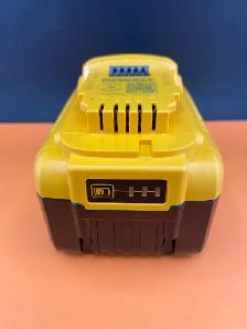 Dewalt 20v 10Ah Battery Like New - Photo 3