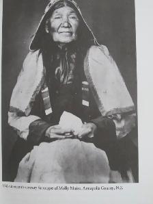 THE OLD MAN TOLD US by Ruth H. Whitehead - 1994 3rd ed. SC - Photo 6