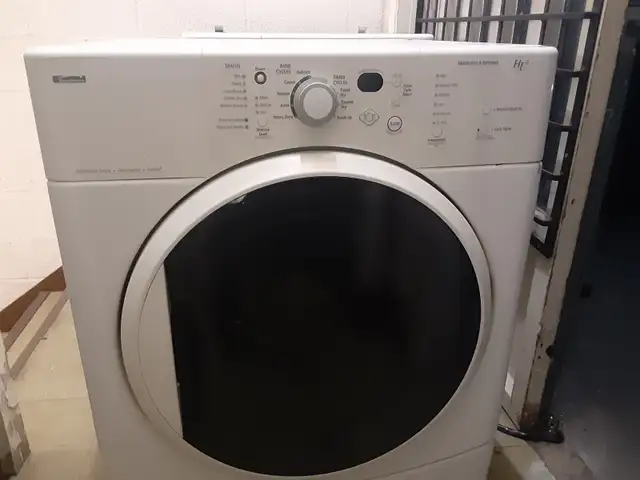 Dryer 27' Kenmore Delivery Available Call/Text 1604-902-1769