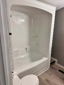 Newly renovated 3 bedroom home - Photo 6