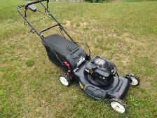 Tondeuse a gazon autopropulsé MURRAY 6 hp  22'' de coupe