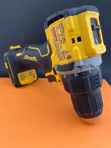 Dewalt DCD794B Drill Like New - Photo 2