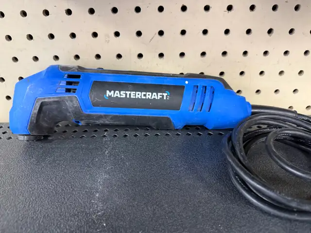 Mastercraft 054-8251 Oscillating Multi-Tool