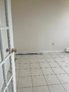2 BEDROOM   DEN available for SEPTEMBER 1ST - Photo 5