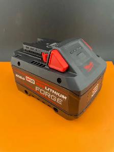 Milwaukee XC8.0 Red Forge Battery Like New
