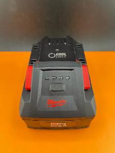 Milwaukee XC8.0 Red Forge Battery Like New - Photo 3